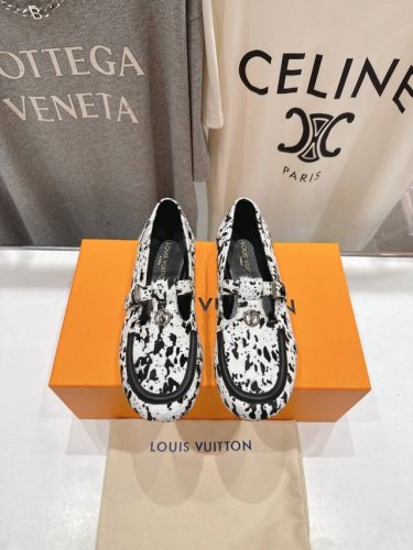 高版本出厂 Louis Vuitton Ss25 New Arrival Lv驴牌春夏系列玛丽珍平底鞋单鞋新品 简约精致 高级感满满 尽显优雅气质 上脚超好看