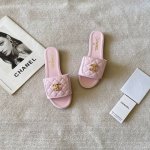 橙子出厂价p chanel 香奈儿春夏新款 经典书包扣翻盖平底拖鞋 金属扣菱格凉拖 码数 35-42