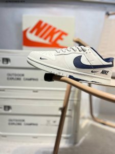 Nike Sb Dunk Low 大厂出品 极力推荐 新配色 原装头层材料 独家版型蒸餾加工 帶來的是更好的视觉和脚感体验 大厂纯原品质出货 清洁度 电绣工艺