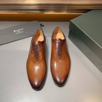 Berluti 高端精品 擦色手绘进口牛皮 意大利原版真皮大底 牛皮内里垫脚 四季新款Alessandro Demesure系列 专业的patina染色处理 在