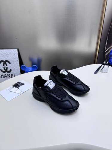 橙子出厂价p chanel 香奈儿早春新款 德训鞋 小白鞋 休闲鞋 运动鞋 a25 Cc Calfskin Trainers Sneaker 训练双C系列低帮德