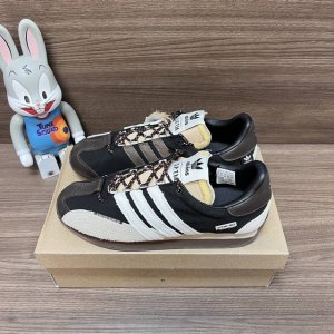 Song For The Mute X Adidas Originals Shadowturf 低帮休闲板鞋男款黑白。 编号:Id3546 包装:全套得物配件加