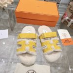 二舅毛拖全系列』 出厂价 秋冬新款羊羔毛平底毛拖鞋~超温暖羊卷毛二舅鞋 完美驾驭各种风格。新增很多马卡龙色系，软fufu的，少女心炸裂 color：多色 码数：