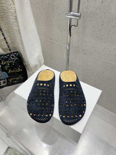 顶级版本 Therow 新款包头镂空拖鞋 半拖 勃肯拖 进口牛猄面料 内里垫脚牛猄 原版开模橡胶大底 码数：35-40 40定做