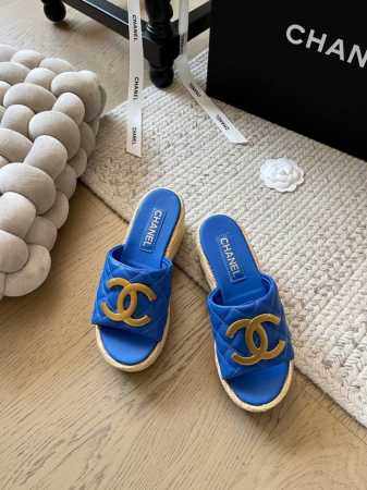 Chanel 25C早春新款厚底拖鞋系列！顶级版本！6cm厚底设计增高显瘦春夏度假必备款经典的大标设计 鞋面牛皮 内里羊皮 原版大底码数：34-41 定制不退不 - 点击图像关闭