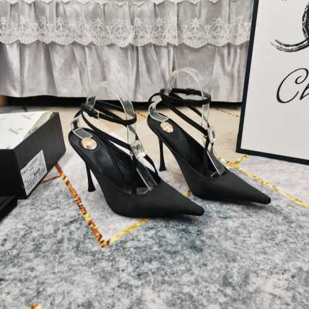 上新 YSL 顶级高版本2025新款交叉绑带水钻装饰包头凉鞋细节处理完美垫脚羊皮 质感细腻 AAA级意大利黑色真皮大底极致完美复刻1鞋面：进口漆皮2垫脚：进口羊 - 点击图像关闭