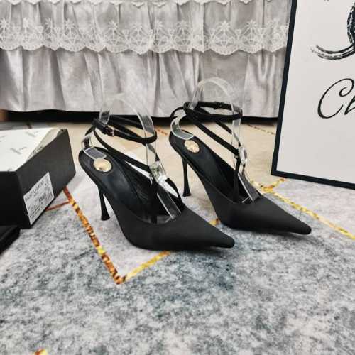 上新 YSL 顶级高版本2025新款交叉绑带水钻装饰包头凉鞋细节处理完美垫脚羊皮 质感细腻 AAA级意大利黑色真皮大底极致完美复刻1鞋面：进口漆皮2垫脚：进口羊
