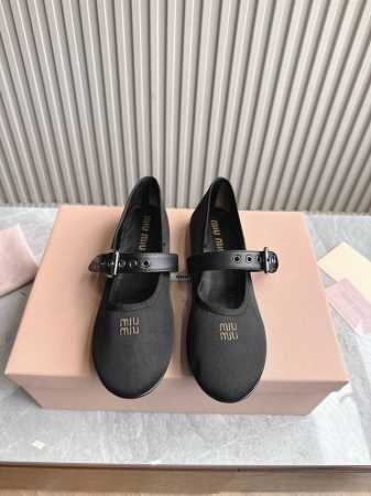 出厂 顶级版本 顶级品质Miumiu 缪缪25夏季新品玛丽珍芭蕾舞跳舞鞋平底简易单鞋奶奶鞋！ 满满的少女心，款式设计可爱优雅不乏美艳色彩，简简单单又藏着小心机， - 点击图像关闭