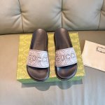 出厂价： 元工厂现货 古驰 古奇拖鞋Gucci 2024最新款沙滩凉拖鞋一字拖原版开模双G LOGO 原版开模一致大底：pu双层大底尺码：35-46