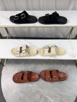 2025Gucci 古奇 夏季新款 凉鞋 拖鞋 沙滩鞋 原版购入开发 做货 G家 夏季新款黑马单品,海内外时尚博主纷纷上脚大秀 火遍海内外社交平台 时尚达人必入