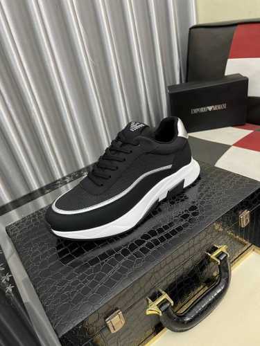 出厂价Pp： 阿玛尼Armani* 最新爆款休闲鞋，顶端品牌 奢侈～代购，顶级～质量。 鞋面選用进口透气牛皮搭配材质透气羊皮垫脚 精细做工。原版个性时尚柔软橡膠