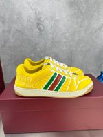 出厂价 Gucci 古驰 情侣款screener系列织带运动鞋 这款单品出自gucci Lido系列，设计灵感源自意大利海岸的夏日风情和海滩俱乐部。Screen