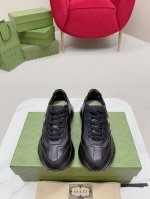 女p款 男款 Gucci顶级版本情侣款老爹鞋系列上新！ Gg情侣款老爹鞋，近几年一直火爆；新色更新不断；又更新了新颜色，我们家与专柜同步上新，这款经典款老爹鞋，