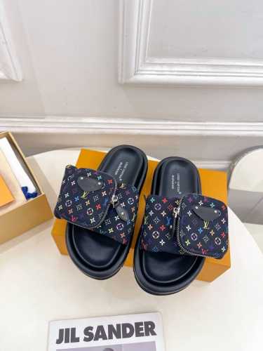 LV 路易威登 25 2025春夏新品 顶级版本专柜主打最新款LV X TM村上隆联名款包包羽绒拖鞋 硬货上新BS代购级别！高级感十足！国内外博主刷爆的一款，复