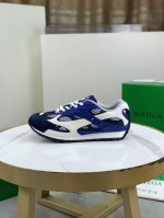 工厂p价p 实价 Bottega Veneta全新Orbit 运动鞋情侣款 该鞋款灵感取材自90 年代运动鞋的鞋型轮廓 其特色在于网状纹理的应用以及交叉覆盖的异