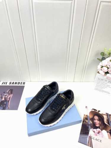 出厂价pp 品牌 prada 普拉达 等级 原单品质 鞋面 原版羊皮 内里 原版水染牛皮+牛皮垫脚 原版 Tpu+发泡组合底 码数 35-41 40 41定做不