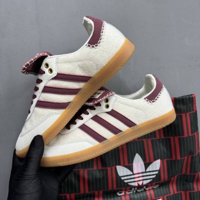 档口现货 notitle Xadidas Originals Samba 马毛德训鞋 防滑耐磨 低帮板鞋 男女同款 米白 简约大方的设计造型 使Notitle