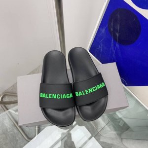 橙子出厂价 Balenciaga 巴黎世家 春夏休闲拖鞋 一字拖 沙滩拖 情侣款 码数：35-45
