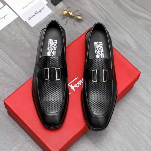 商品商标：Ferragamo 菲拉格慕 正装鞋 套脚鞋 正码码数: 38-45 商品材料：精选 头层牛皮鞋面 牛皮内里原版大底