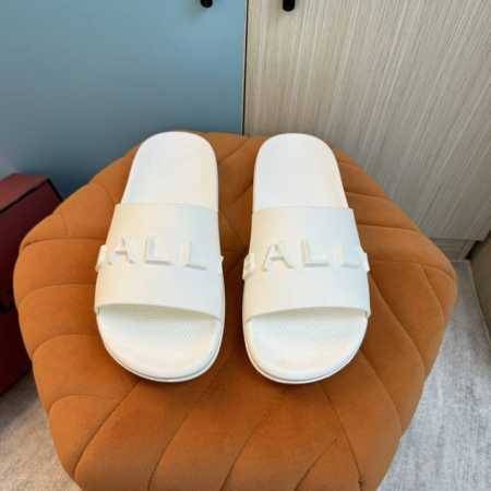 出厂价 巴利 Bally 一字拖最新爆款时尚拖鞋官网原版1:1开模原单品质，鞋面 Tpu材质 做工精细纯手工制作，彰显低调奢华高端大气，精巧细腻沉着稳重，穿着舒 - 点击图像关闭