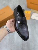工厂P价P 实价 水染牛里 Lv路易威登商务皮鞋，釆用原版进口意大利开边珠小牛皮，全牛皮内里、专业鞋匠精心手工制，原版专供耐磨大底。标准码38-45 46 47