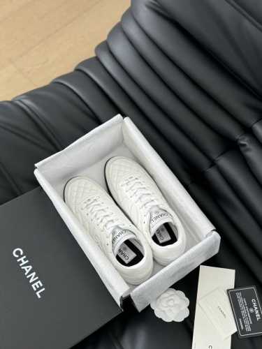 对版新色 黑皮皮料油蜡感 Chanel 小香最新菱格棒球鞋运动鞋！ 鞋面原版小羊皮菱格车线工艺，贵气十足的棒球鞋，脚感非常轻盈舒适，所有材料均按照原版定制！ S