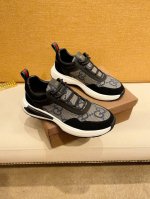 调工厂p价 男装男鞋 运动原单 Gucci 古奇新款休闲鞋 时尚百搭 版型简洁大气 面料采用进口牛皮 真皮内里 原版耐磨橡胶大底 独家新款 实物拍摄 多色色可选