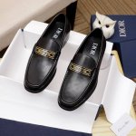 工厂价 Dior 迪奥 香港专柜新款休闲男鞋上市 官网1:1制作 意大利原版牛皮+水染皮内里 欧美大师设计 完美造型打造专柜品质，纯色橡胶耐磨大底加经典炫头！超