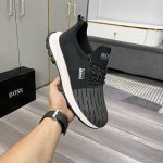 出厂价 Boss最新款休闲运动男鞋 休闲时尚爆款， 版型简洁大气， 面料采用进口牛皮配布，舒适透气内里，原版耐磨橡胶大底，独家新款，实物拍摄，四色可选，码数：3
