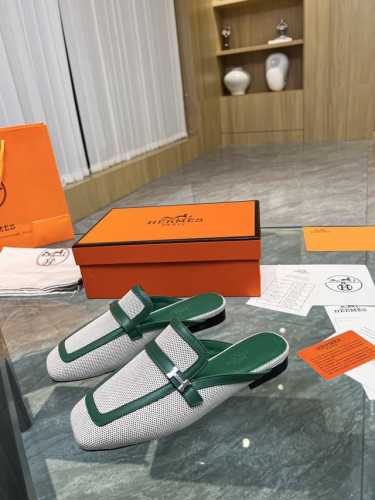 顶级产品hermes爱马仕新款真正的手工鞋，纯手工打造，必须收藏的单品！度假搭配神器！我们对精品的追求永远只要最好！不要将就！舒适及原创精神、不附和潮流、不刻意