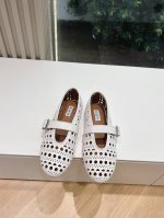G002原版购入法国一线奢侈品牌Alaia 阿莱亚24Ss法式仙女芭蕾舞平底跳舞鞋，Alaia品牌源自其创始人，Azzedine Alaia是上世纪80 年代“