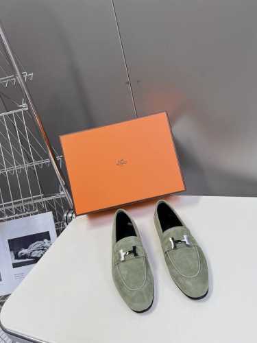 Hermes 爱马仕经典热卖代购级乐福鞋 穆勒单鞋 海外代购买手货源，纯原定制 韩国客过毒验收 1一级定制胎牛皮面料，马克缝线 纯手工滚边 2混种羊皮内里 垫脚