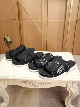 实价 原单品质 Dior 官网爆款迪奥男士拖鞋 专柜同步发售 ！意大利进口原版面料 原厂特供原版底 抽屉盒原版包装 码数：38-44 多款颜色可选 - 点击图像关闭