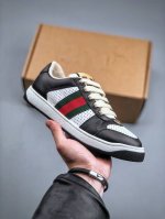 橙子出厂价 Gucci 古驰经典款小脏鞋 运动鞋 休闲鞋板鞋 情侣款 原版开发代购级别版本，金属双G水晶圆柱形标，Gucci原版纹织带。专属擦色牛皮面料，原版毛
