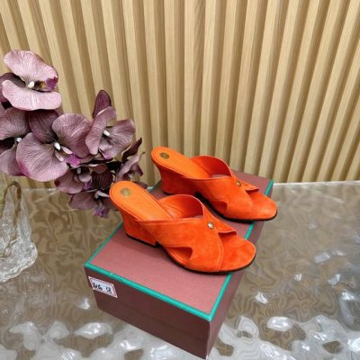 loro piana L 经典绝美金属圆标垫脚拖鞋 平底鞋单鞋 极简主义风格 复古又级 340 简约又大气 属于非常耐看的款式 高级百搭之王一年四季春夏秋冬皆适