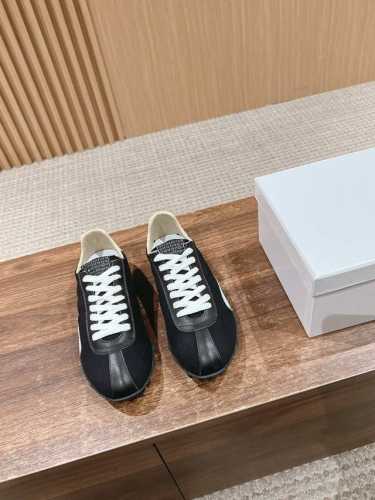 男款+10 #马吉拉德训休闲鞋 上脚很百搭哦，也很随脚舒适，这一款德国训练鞋延续了经典的T形真皮拼接设计，经过设计团队多次的精心改良，只为让您体验最原始的军旅味