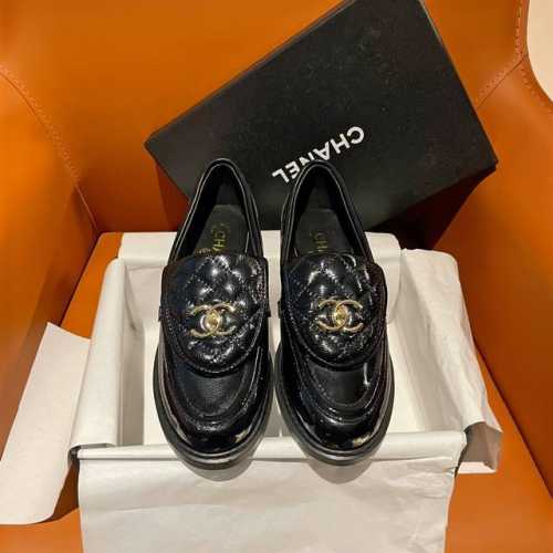 工厂直销 Ab爆款乐福鞋 专柜 正品级 版本！！ 全网专柜火爆款Loafer，经典双C字母标志元素，酷感爆棚，万人求款！收藏级本系列现已登陆发售！ 专柜以120