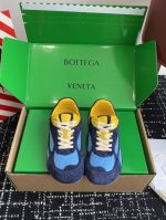 代购级 官网同步盒包装 Bottega Veneta Bv葆蝶家 25Ss新款 阿甘鞋 德训运动鞋 Sneaker科技尼龙和绒面打造，灵感来自复古球鞋，全新演绎