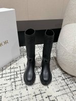 代购级 Dior迪奥 24 新款 刺绣 涂鸦中筒靴 升级版全套包装 高密度进口机器梭织！电绣工艺，并非市面飞织弹力布！织带和圆扣全部原版开模！高密度Tpu大底！