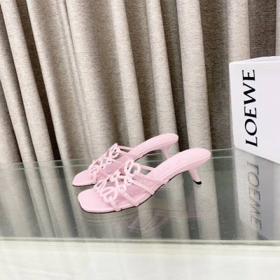 2025 最新罗意威Loewe Ss夏季限定镂空拖鞋 上脚真的太美了 强烈推荐 超级懒人拖 明星博主同款 面料 进口羊皮 里料:进口羊皮 大底:真皮注塑透染底