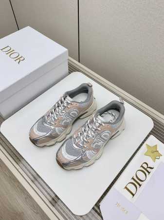 出厂 高版本 迪奥 Dior Chrono 新款休闲运动鞋跑鞋老爹鞋 真的酷毙了，未来感十足原版完美复刻！全对版材质 模具！！35-40 - 点击图像关闭