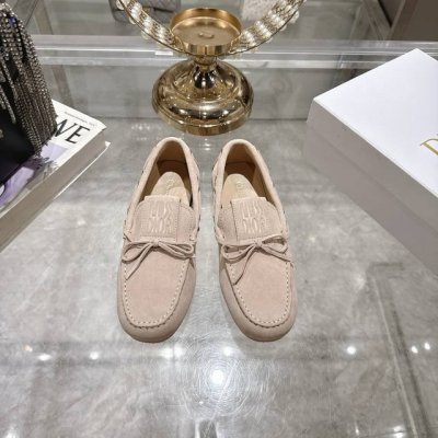 2025Ss新款Dior迪奥 Miss Street乐福鞋 蝴蝶结彩色多巴胺平底休闲豆豆鞋 上脚非常舒适 这款 Miss Dior Street乐福鞋来自Mis
