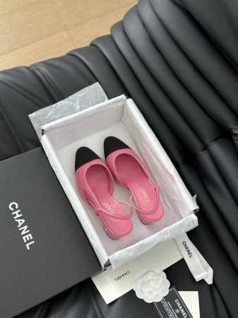 Chanel 经典Slingback后空凉鞋 前几年一直在做这个款 今年我们还是重新购版，再次精细Copy。 发现新版面的鞋面线条和形体舒适度都做了微调！ 这个 - 点击图像关闭