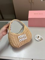 miu Miu缪缪竹编菜篮子