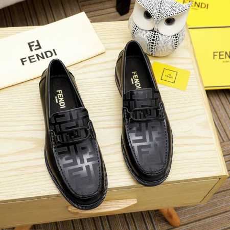 工厂价 FENDI 最新男士正装皮鞋经典系列不容错过头层采用进口头层牛皮原单品质，皮质光滑细腻版型超赞，完美流线型轮廓皮内里，黑色可选！码数38-45 - 点击图像关闭