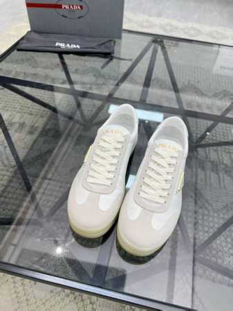 元 38-45 Prada 普拉达新款男士真皮运动鞋，市面最高版本 、欢迎任意对比！原版皮料质感极佳，超上档次！意大利进口胎羊网内里，可拆式垫！奢华用料、精细做 - 点击图像关闭
