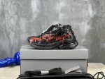 490 400 現貨 巴黎世家7.5代 新款Balenciaga 巴黎世家-Runner、是通过溢胶、做旧、缝线等细节，展示了设计师 Demna 的运动鞋风格，