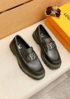 原单 Louis Vuitton 路易威登 新款 时尚商务正装男鞋原单品质 高端精品细节精致考究 采用进口意大利头层小牛皮鞋面舒适的水染牛皮内里原版橡胶大底 穿