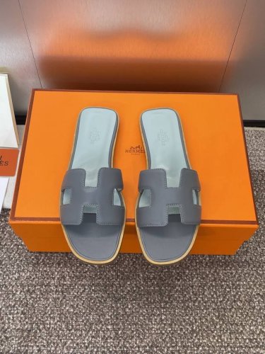 工厂p价p 爱马仕 Hermes 春夏经典款 Oran 拼色工字拖女鞋 H家平底圆头露趾果冻色凉拖鞋 材质 进口小牛皮+水染牛皮内里+意大利真皮大底 size: