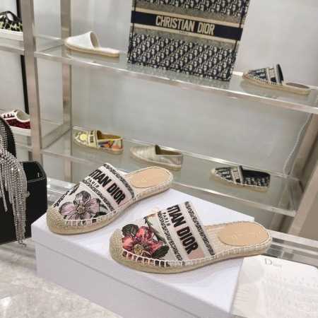 出厂： Dior迪奥 Ssgranville 3D立体刺绣草编渔夫鞋 顶级品质、原版礼盒包装 进口3D立体刺绣老花Logo 纯手工麻绳编织 Size：35-42 - 点击图像关闭